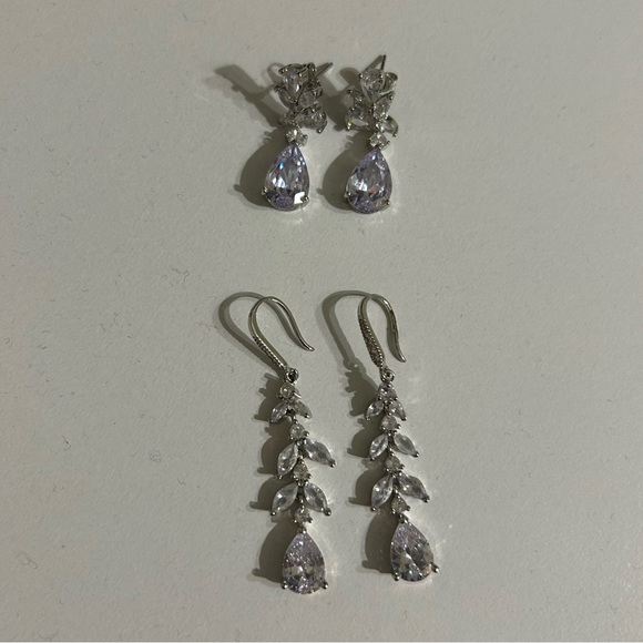 Set of 2 earrings - Picture 2 of 2